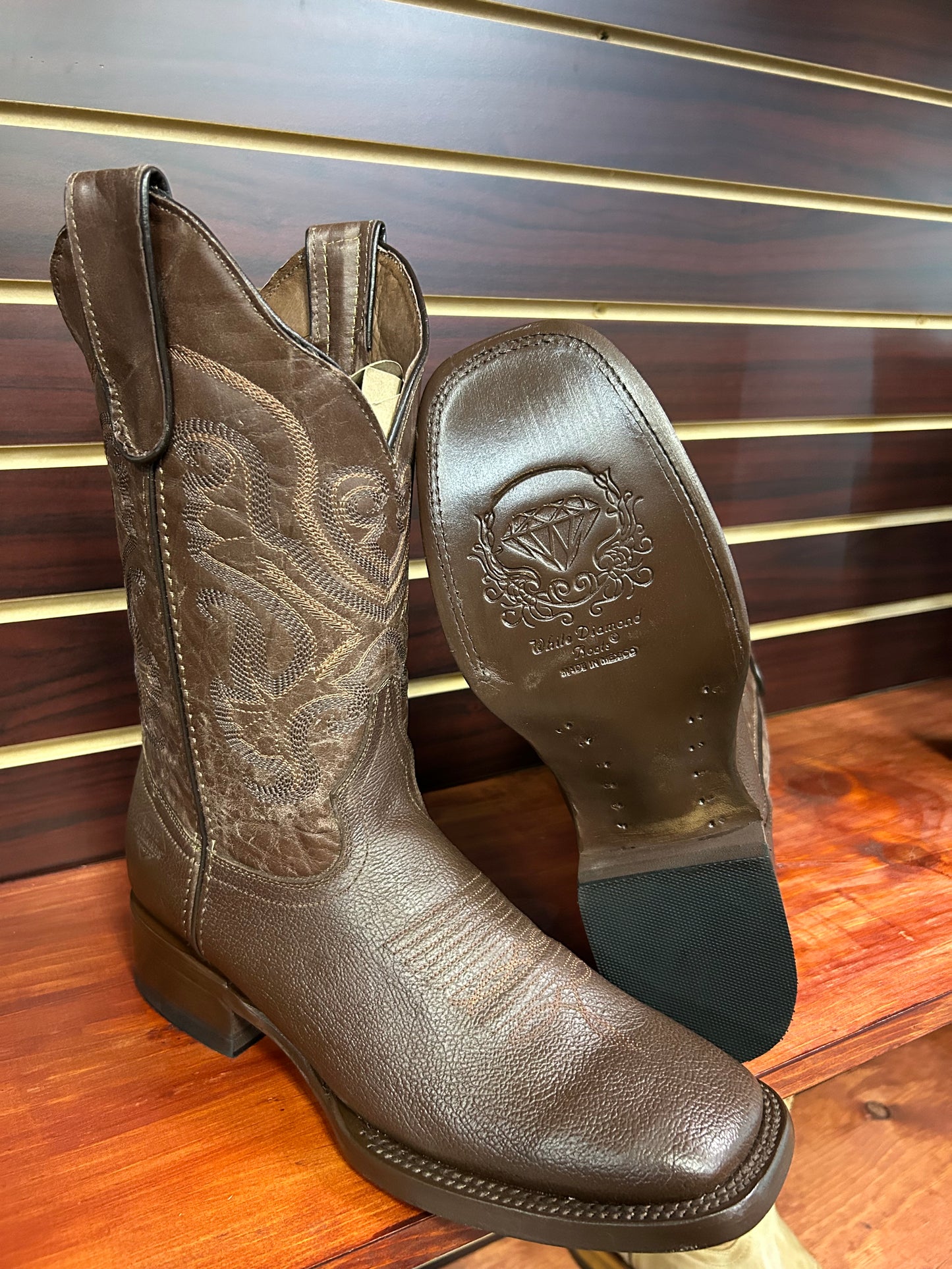 White Diamonds Boots Brown