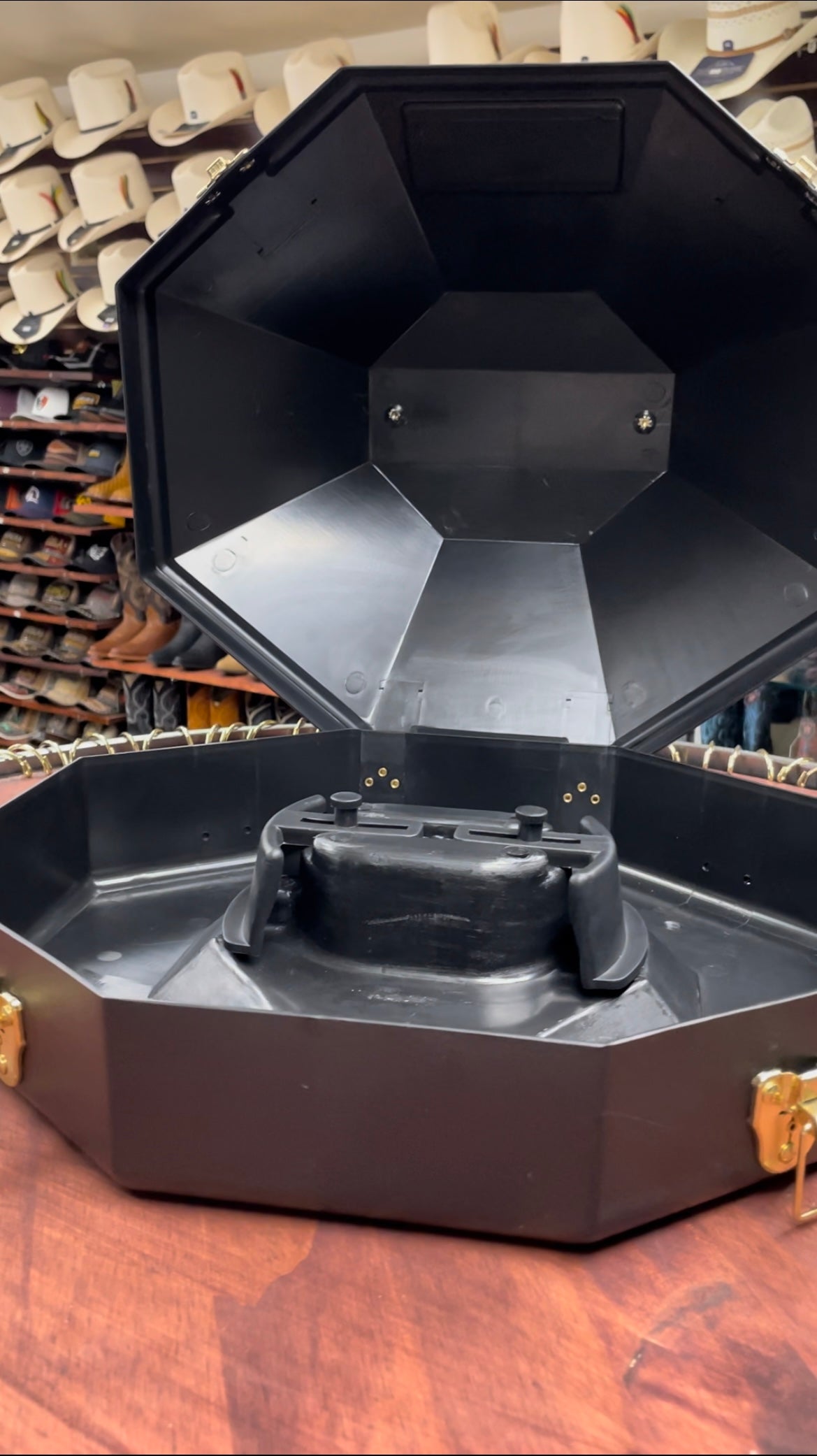 Western Hat Case