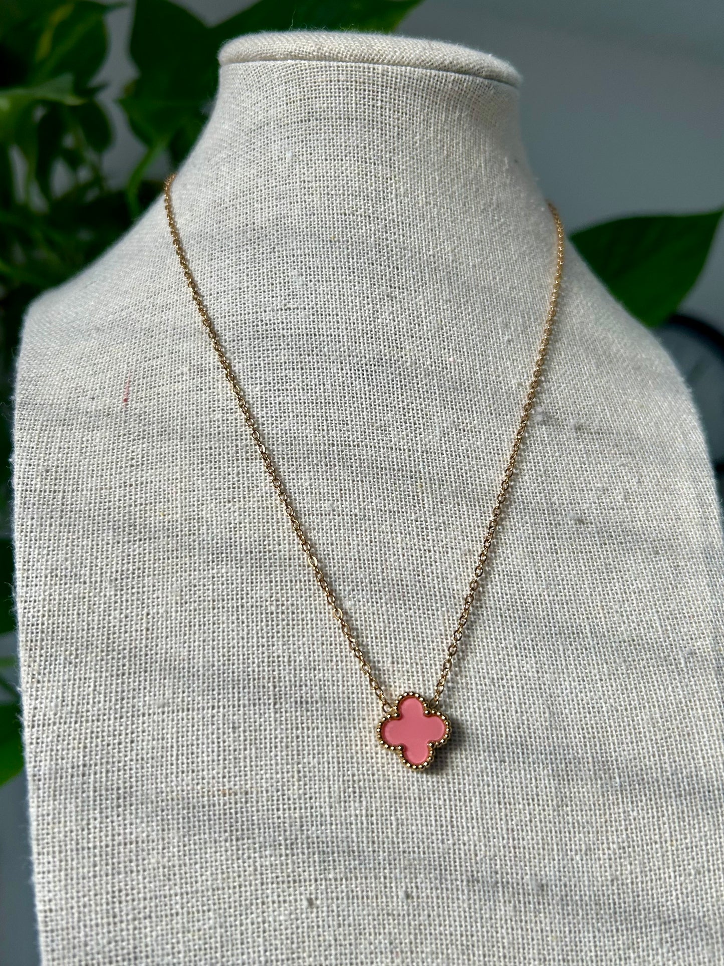 Lucky Necklace (Pink)