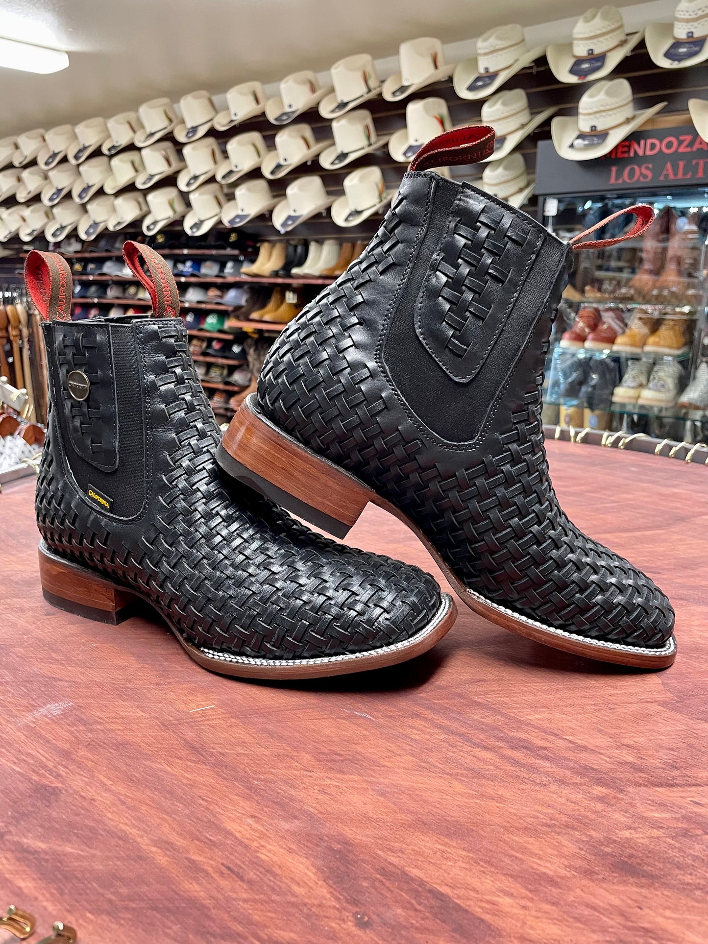 Petatillo Black Ankle Boots