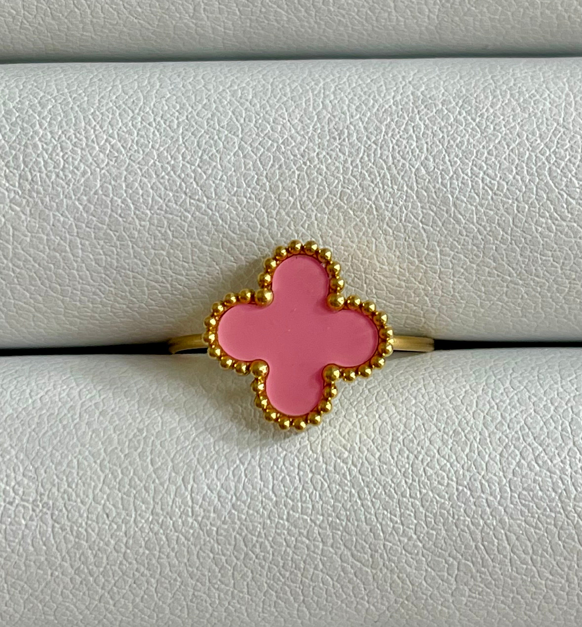 Lucky Ring (Black or Pink)