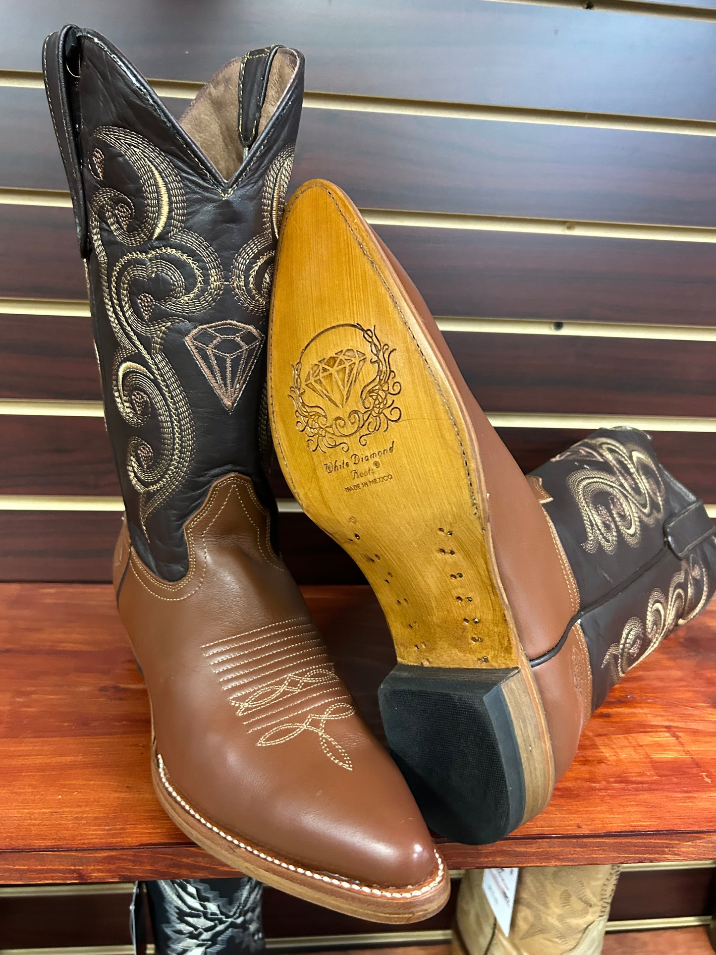 White Diamonds Boots Brown