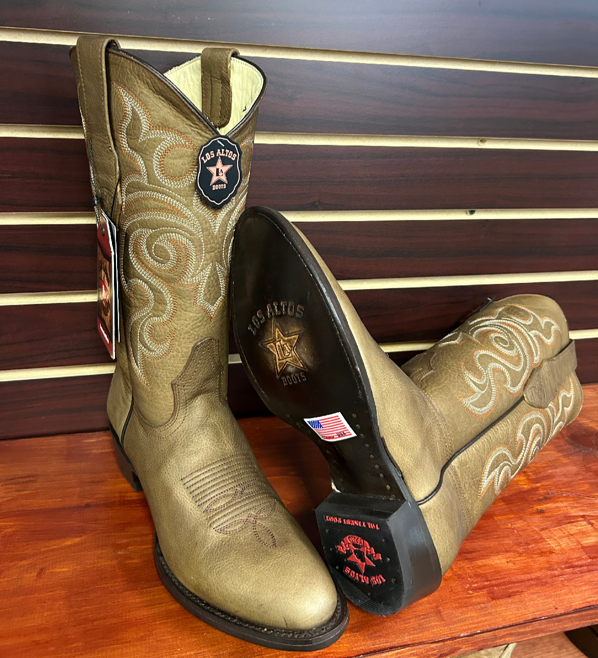 Round Toe Men’s Boot (Walnut, Honey & Brown)