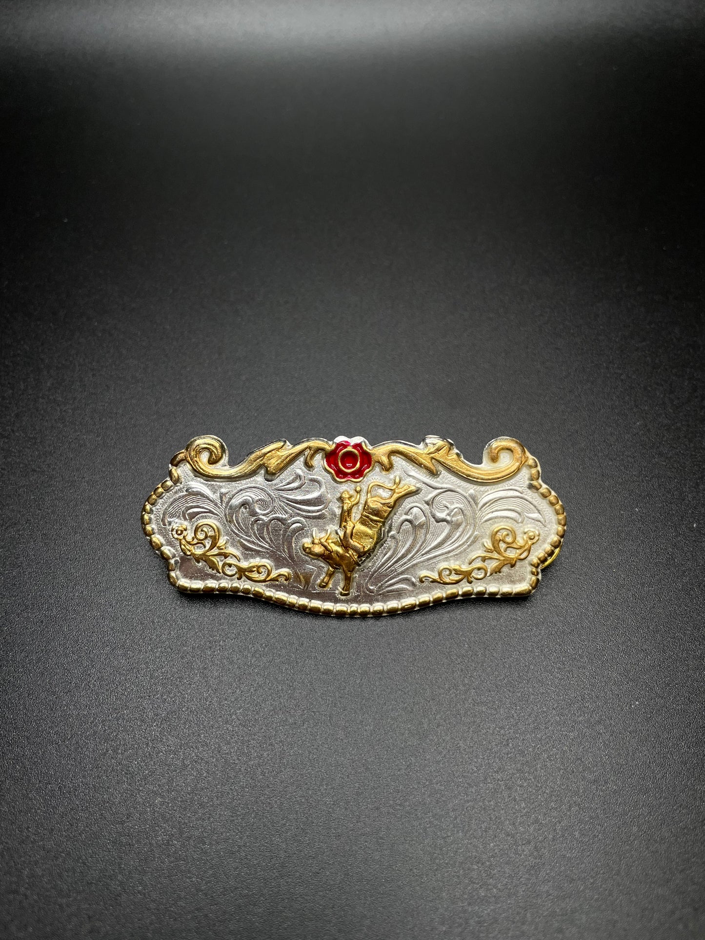 Jinete en Toro Hat Pin
