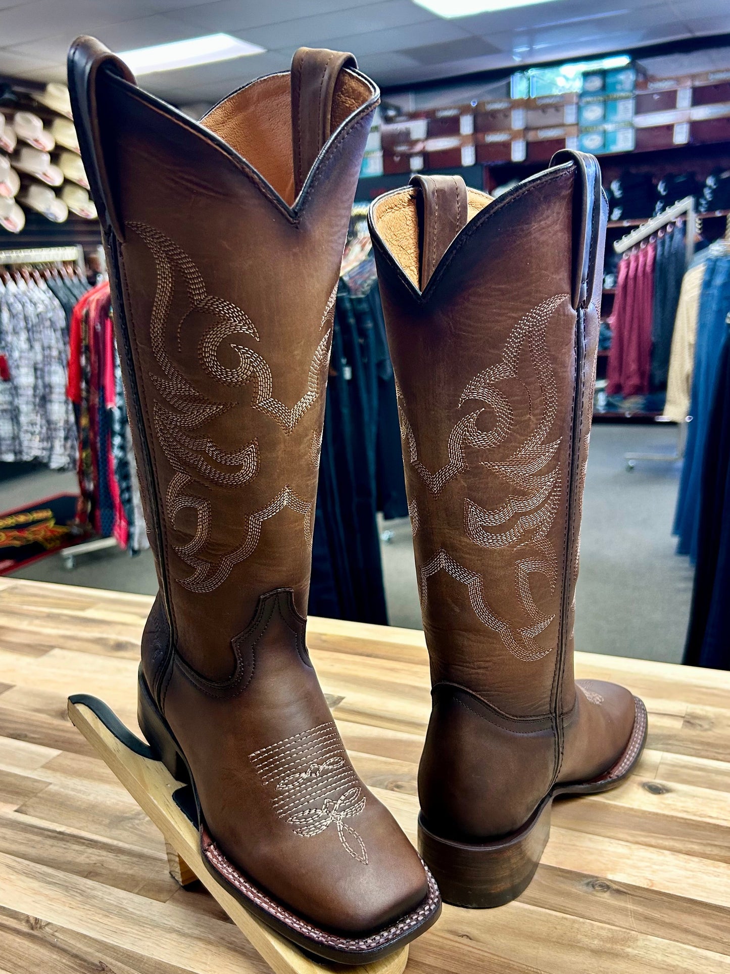 Adela Women’s Boot (Tabaco)