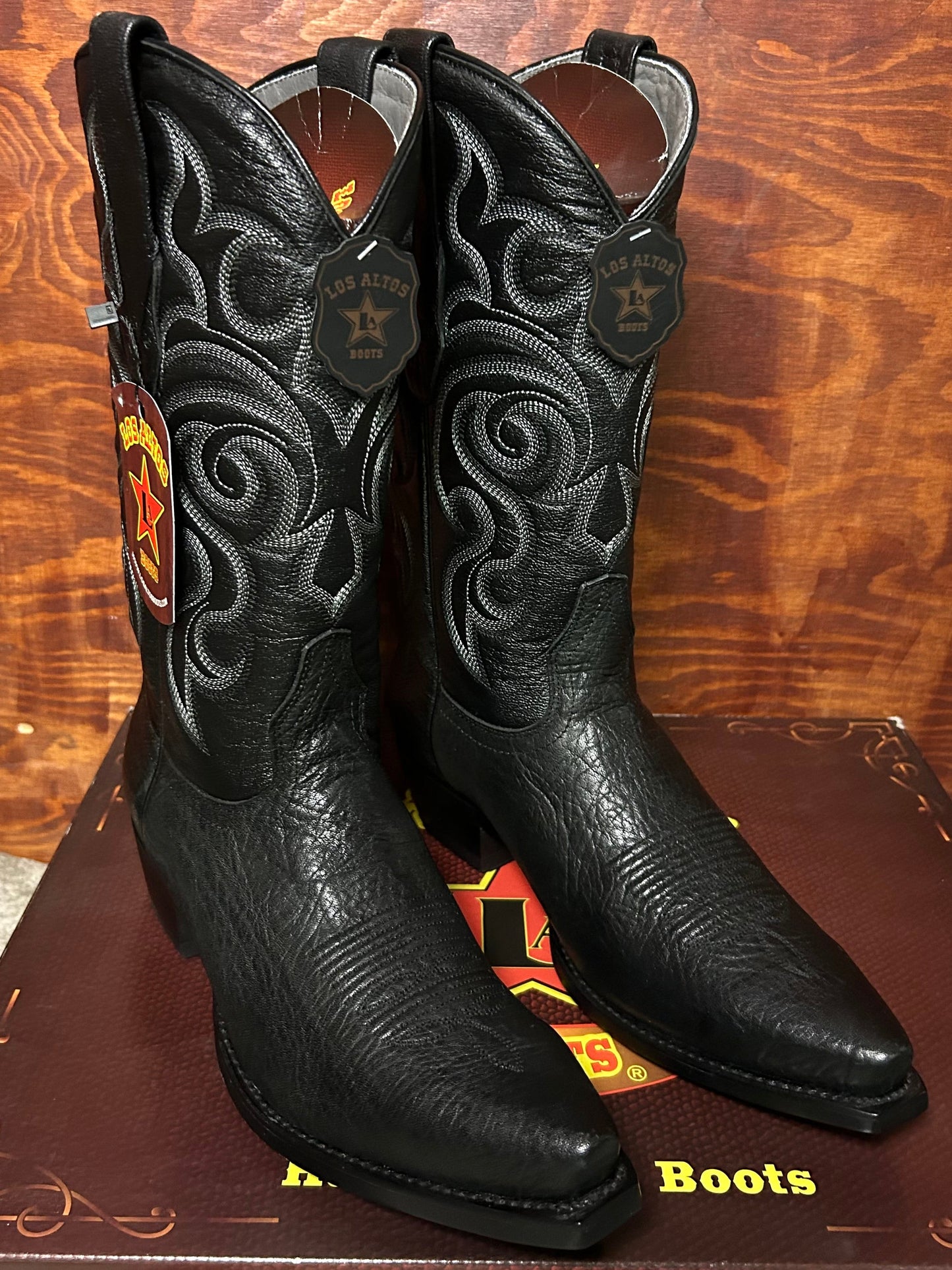 Original Bull Shoulder Black Snip Toe Boot