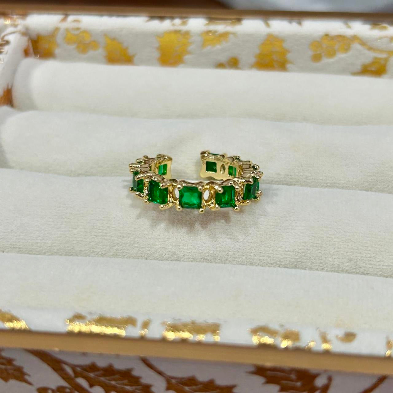 Emerald Green Stone Tennis Ring