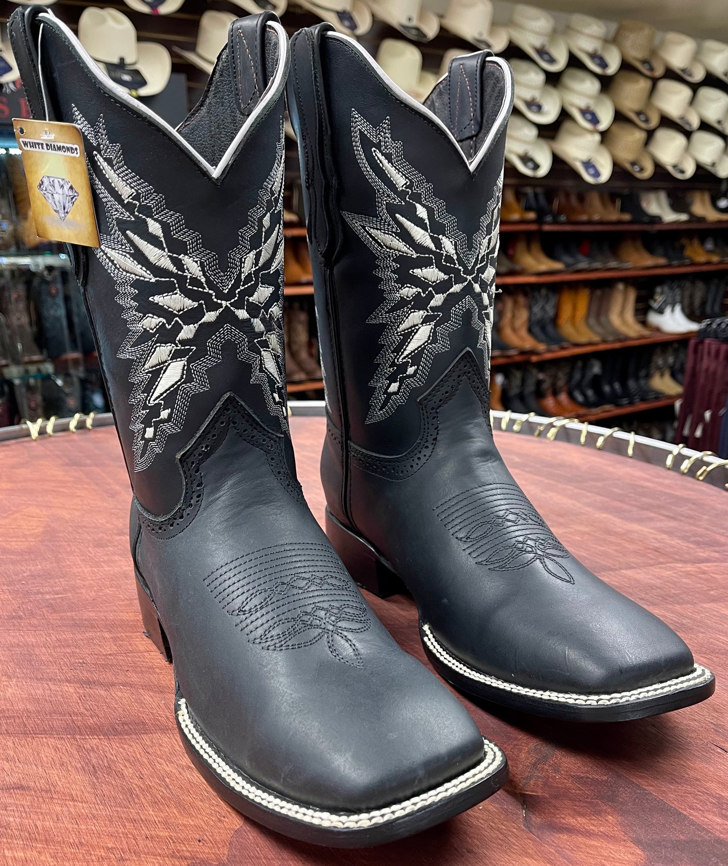 White Diamonds Rodeo Black Boot