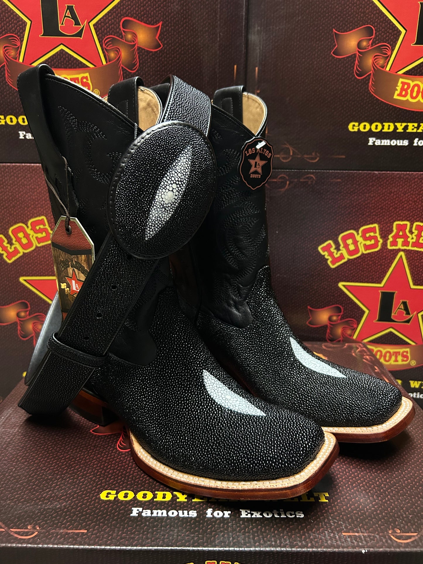 Stingray Single Stone Black Wide Square Toe Boot
