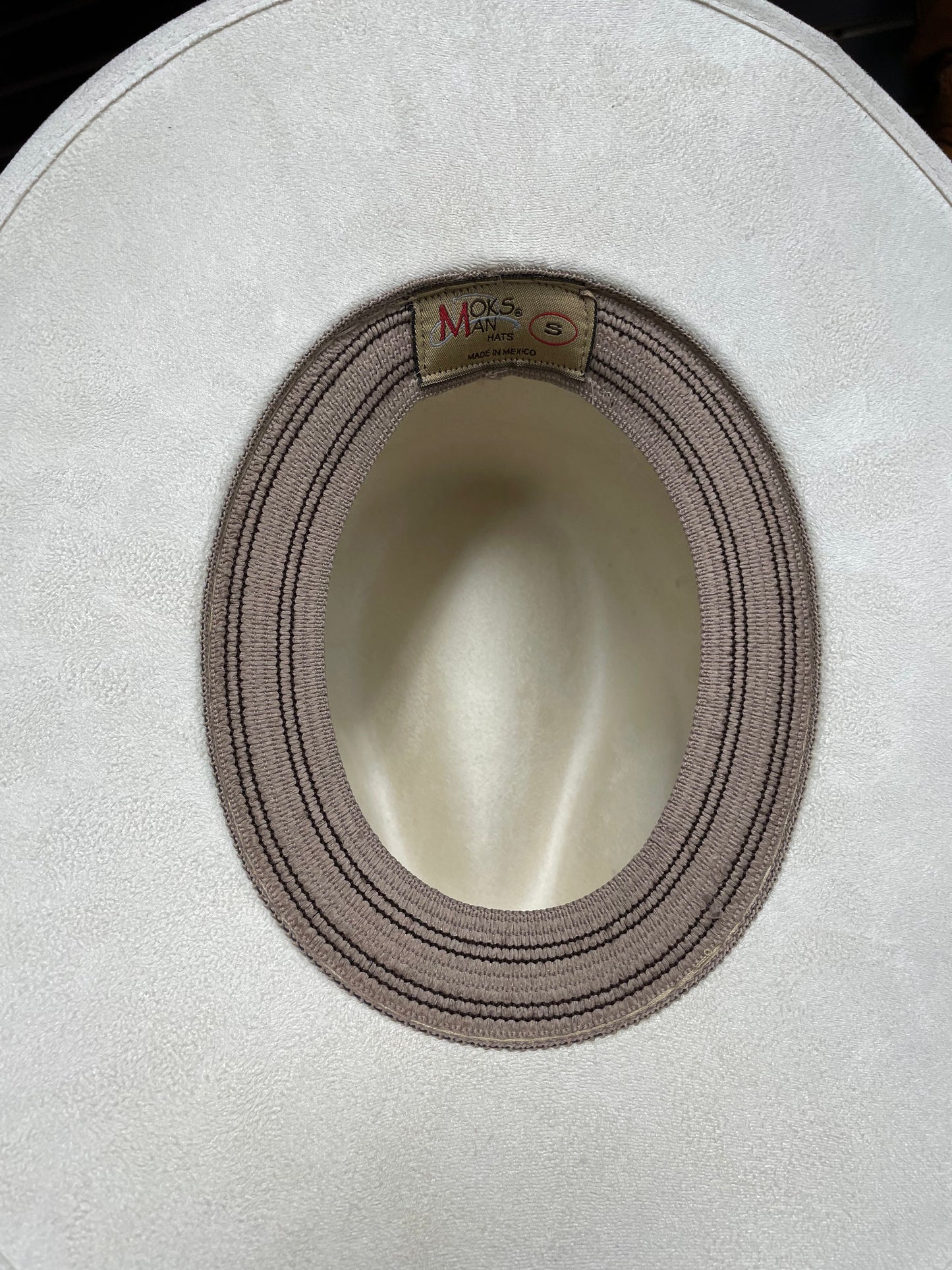 Suede Explorer Women’s Hat (Ivory & Burgundy)