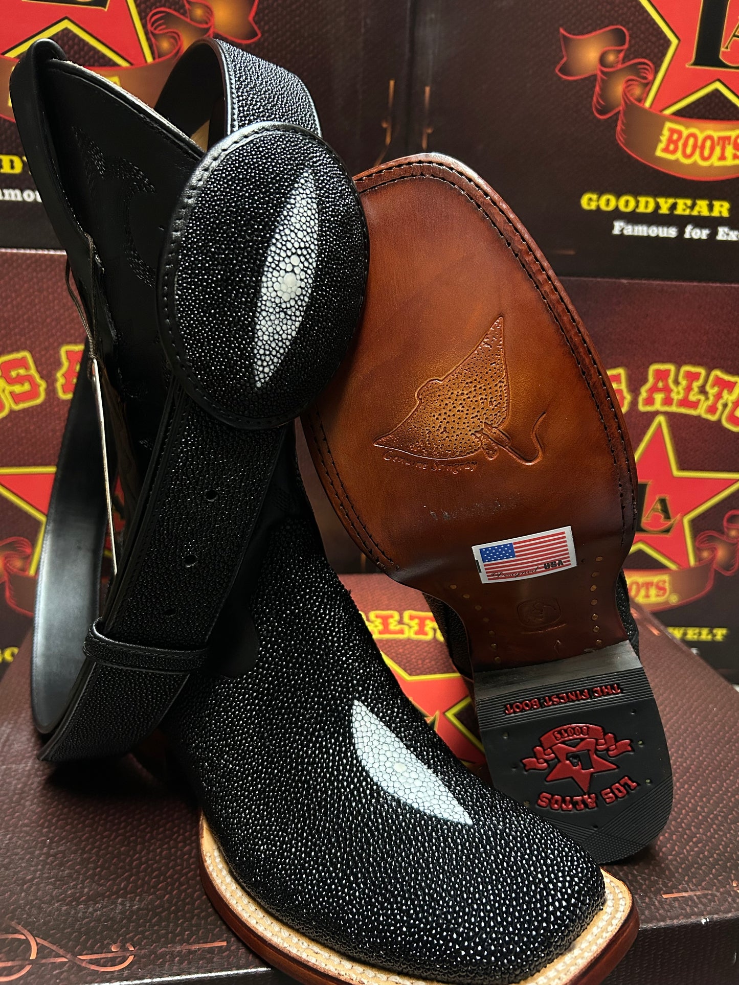 Stingray Single Stone Black Wide Square Toe Boot