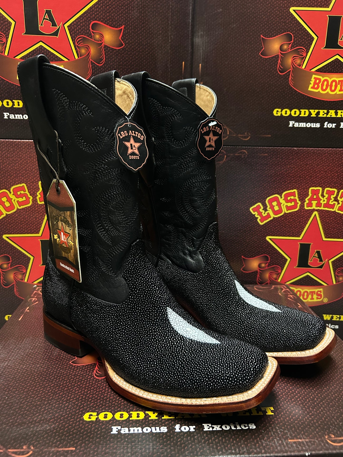 Stingray Single Stone Black Wide Square Toe Boot