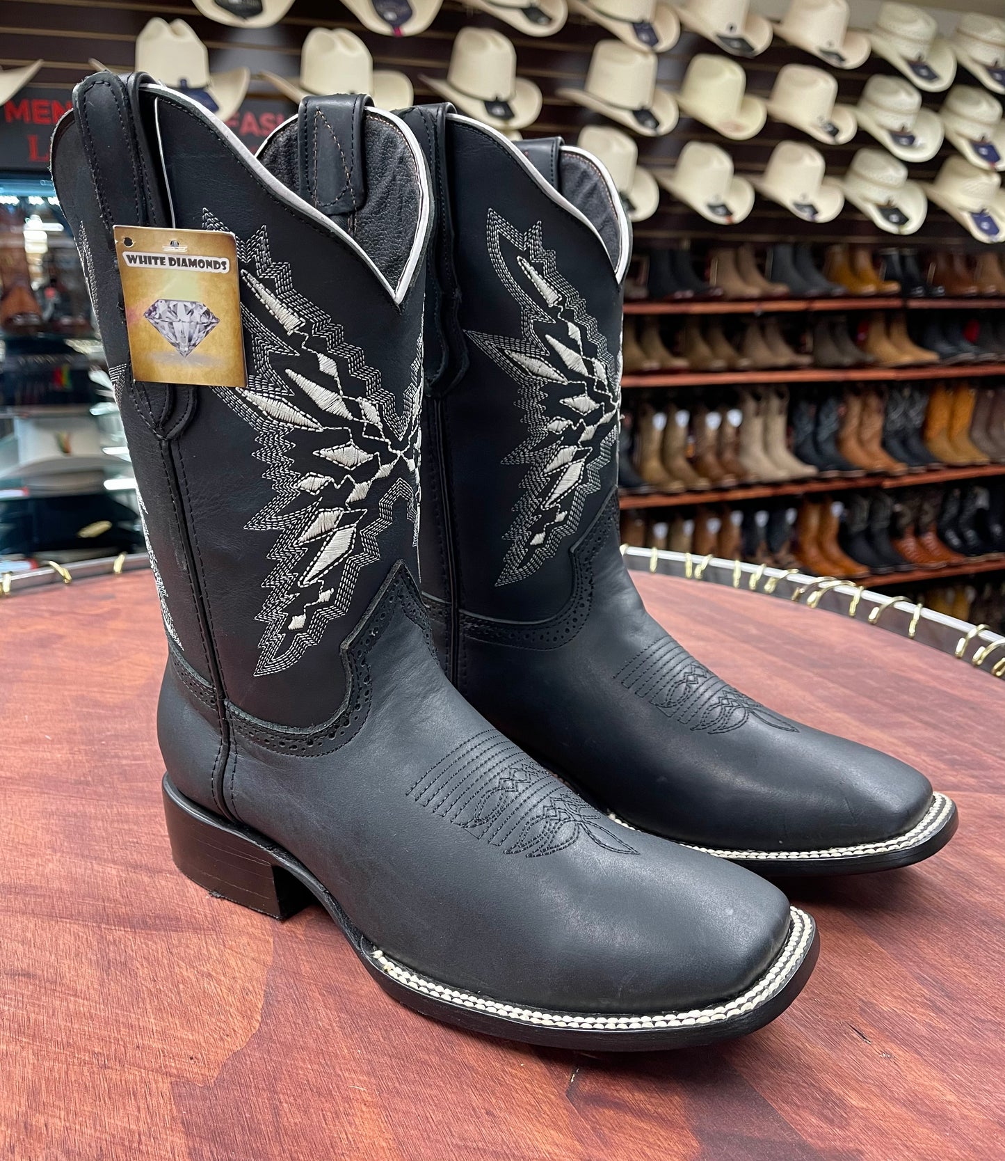 White Diamonds Rodeo Black Boot
