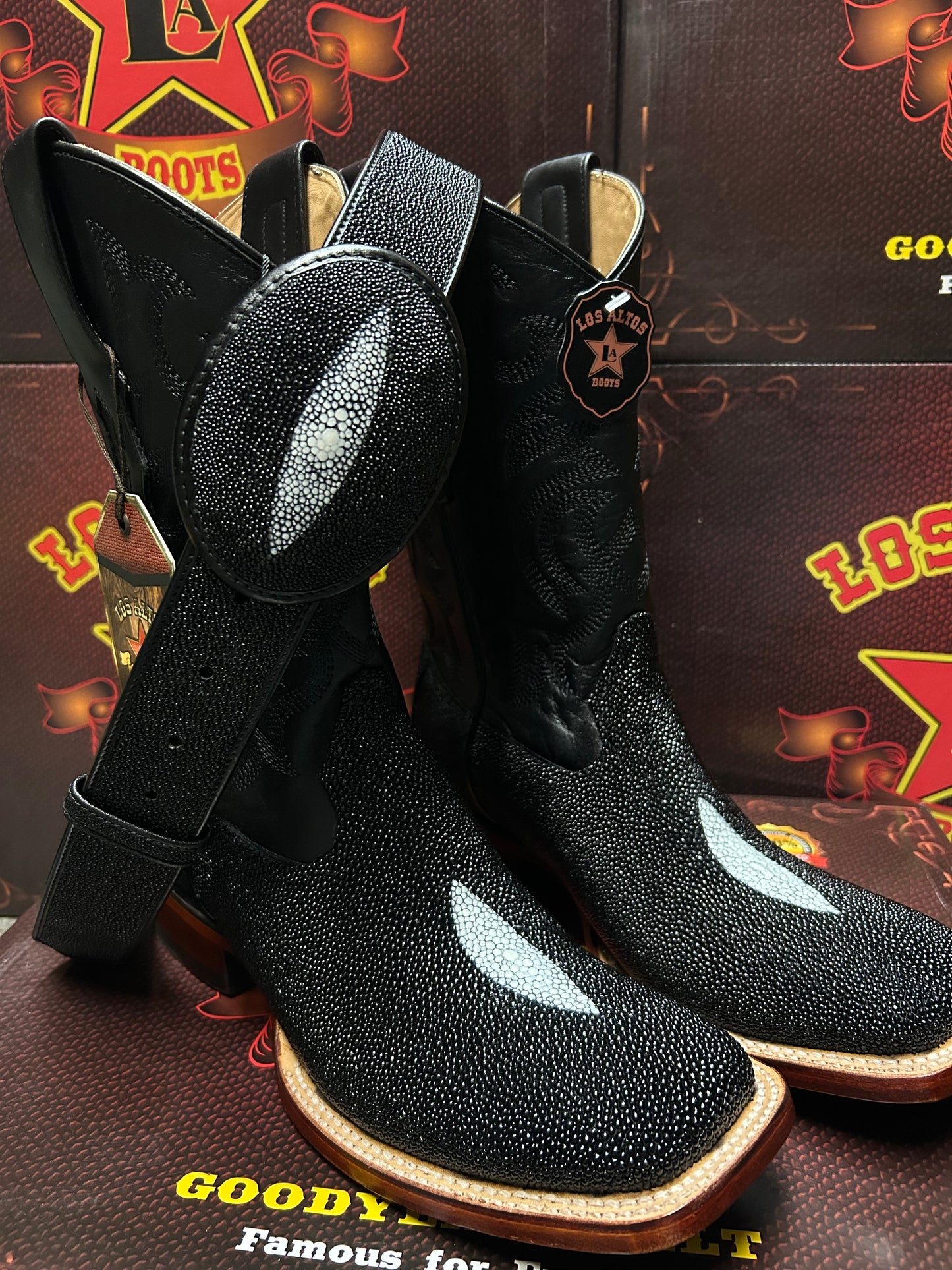 Stingray Single Stone Black Wide Square Toe Boot