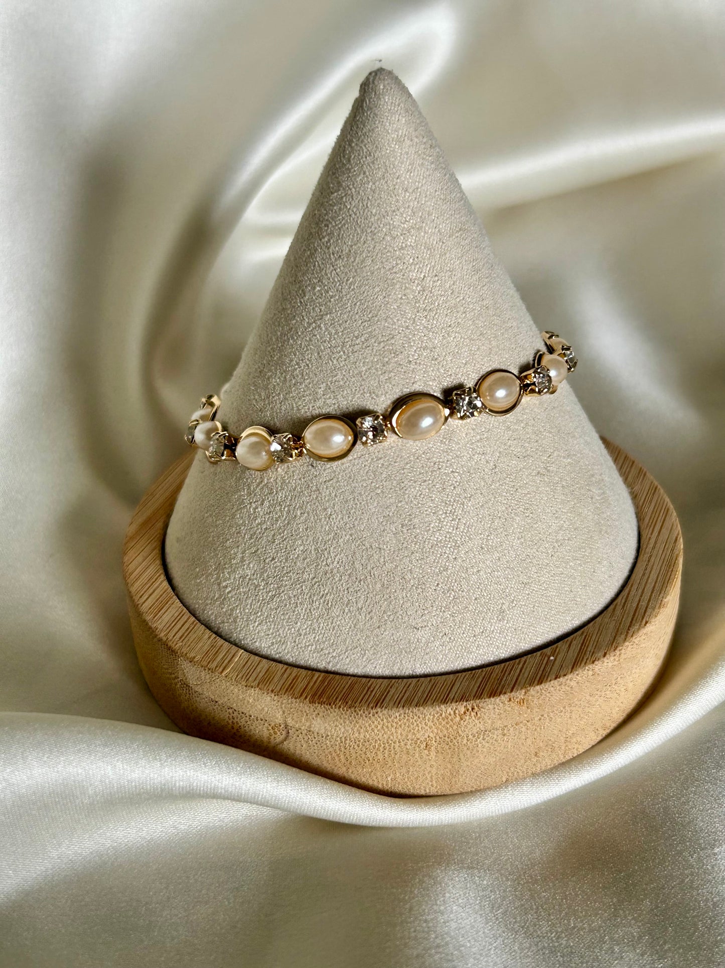 Oval Imitation Pearl Bracelet