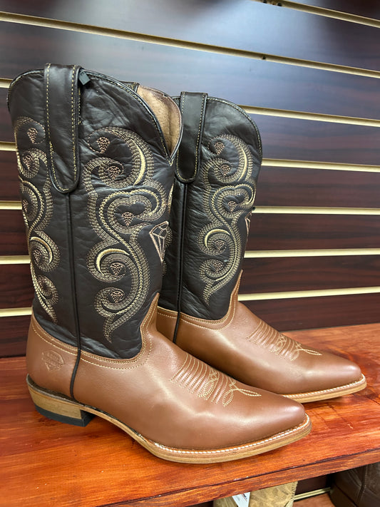 White Diamonds Boots Brown