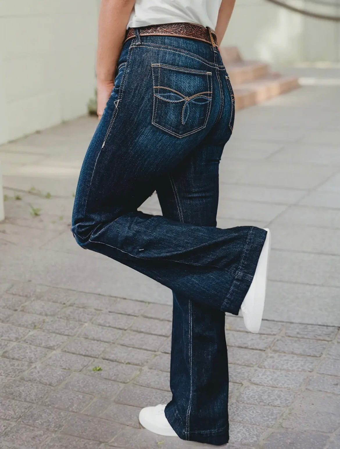 Boot Stitch Pocket Bootcut Jeans