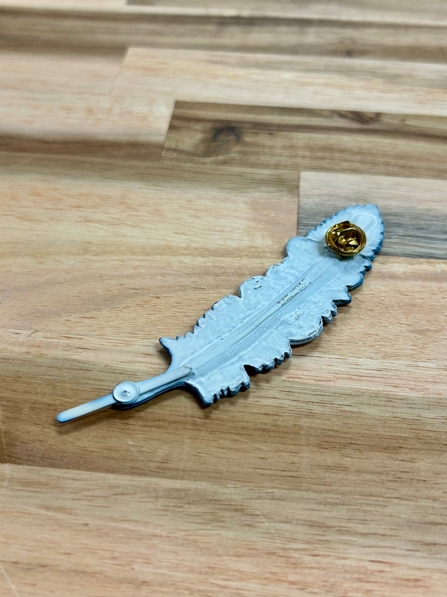 San Judas Pluma de Metal
