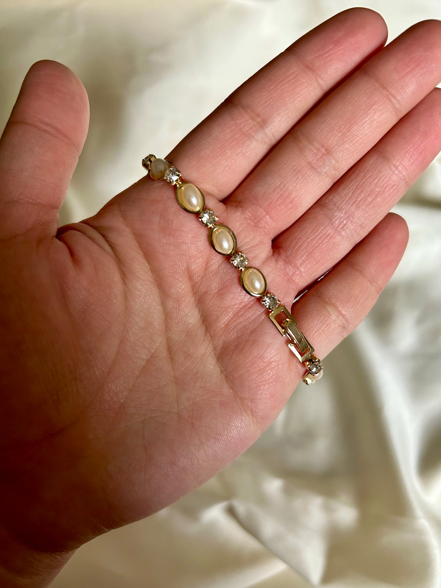 Oval Imitation Pearl Bracelet
