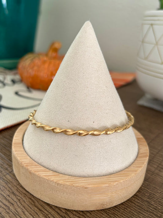 Twisted Bangle Bracelet