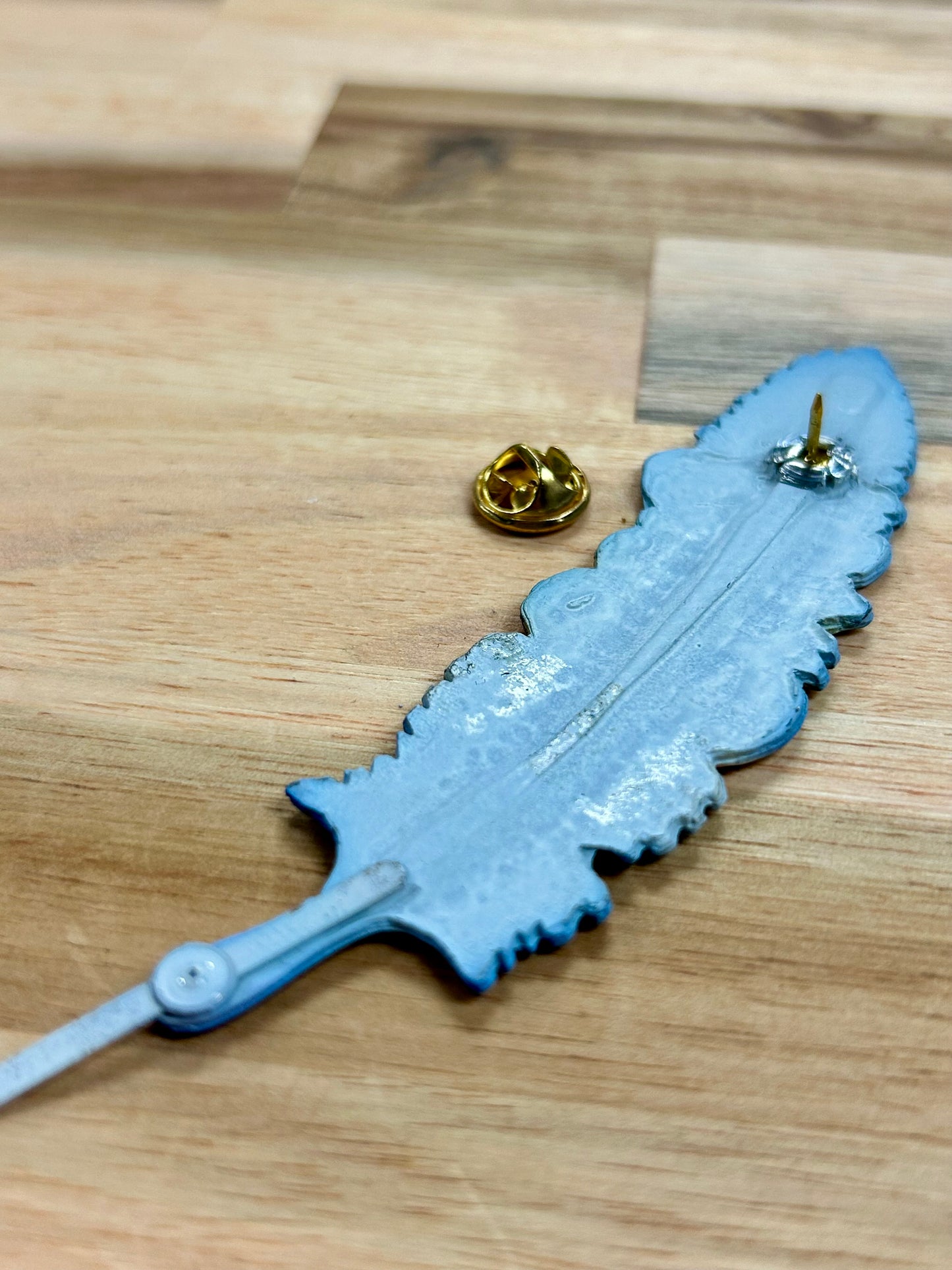 Virgen Maria Pluma de Metal