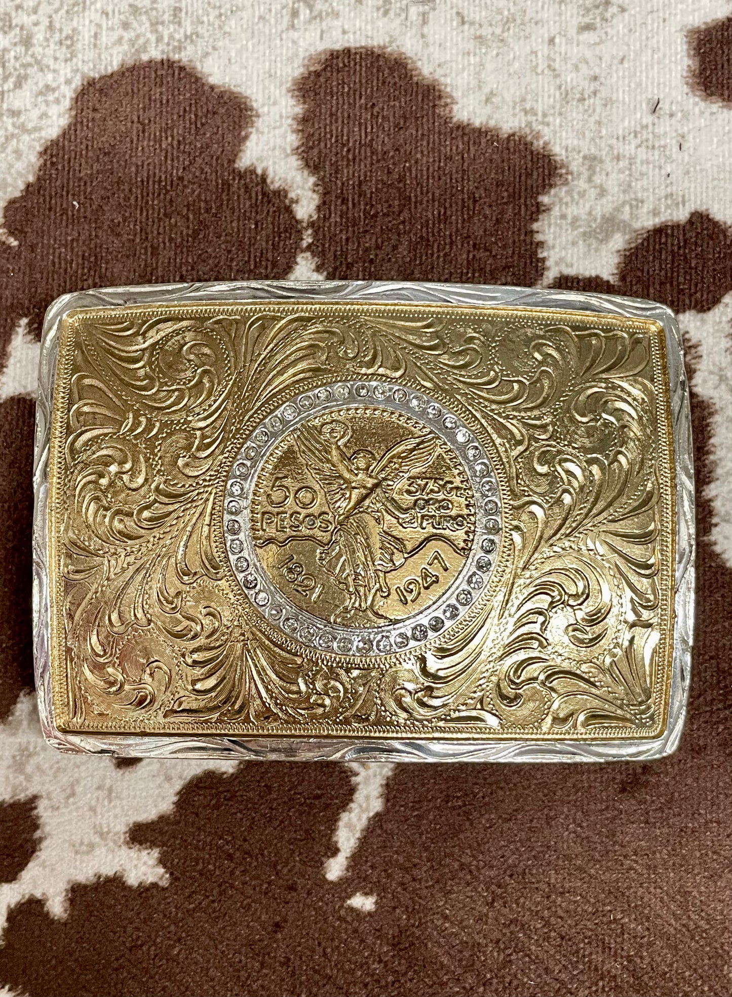 Hebilla Centenario Color Oro